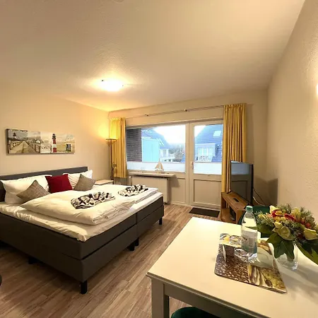 Ferienwohnung Mare Nostrum 7 Westerland Exterior photo